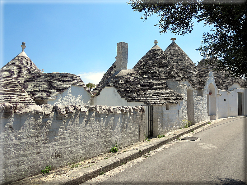 foto Alberobello